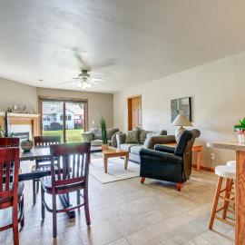 Family-Friendly Unit: 8 Mi to Appleton Downtown!, hotel in Appleton