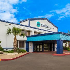 Clarion Pointe Lake Jackson - Clute, hótel í Lake Jackson