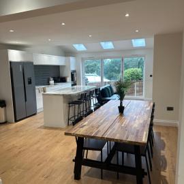 5 bedroom house in Orpington bromley, hotel in Orpington
