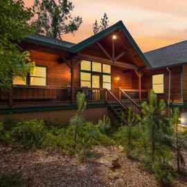 Sierra Haus Cottage with Private Lake Access, hotel in Sonora