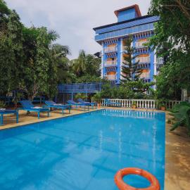 Mayflower Beach Resort