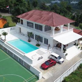 Villa Fortuna - Kinta mani #Puncak Bogor – hotel w mieście Cilama