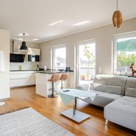 Luxuriöse Wohnung mit Terrasse und Balkon - 24h Check-In