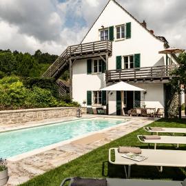 Exklusives Ferienhaus in Top Lage mit Pool, Sauna, Terrasse - Der Johannishof, hotel a Würzburg