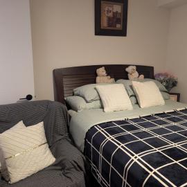 Bright Room full of love and warmth, hotel a Bowmanville