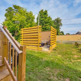 1 Mi to MGM Springfield: Cozy Winter Duplex! – hotel w mieście Springfield
