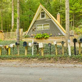 Carrollton Cabin w/ Patio & Fire Pit!, hotel in Carrollton