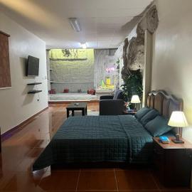 Studio Apartment, hotel in Abḩur al Janūbīyah