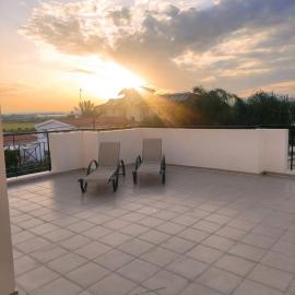 Kiti 2 bedroom Penthouse, hotel v destinácii Kiti