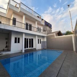 Villa Putih, hotel v destinaci Cisarua
