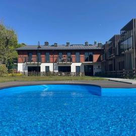 Blue Waves Apartament Trzęsacz z podgrzewanym basenem