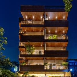 Kyomi Service Apartments, hotelli kohteessa Gurgaon