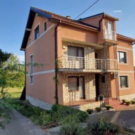 Beautiful large villa Vrčin