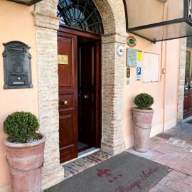 Hotel Borgo Antico, hotel en Fabriano