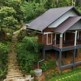 Casta Wild Homestay, хотел в Batheri