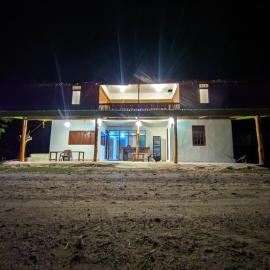 Surfcamp katiet mentawai, khách sạn ở Katiet