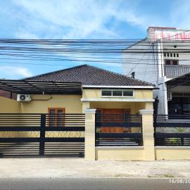 Zavira House Purwokerto, hotel in Purwokerto