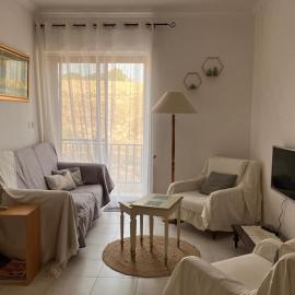 Cosy and Peaceful Seaside Vintage-Style Apartment