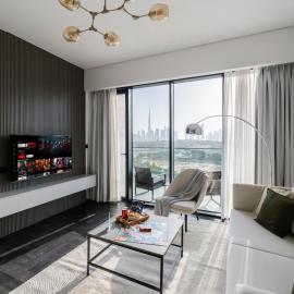 Dubai Skyline with Burj View and Balcony - Dream Stay