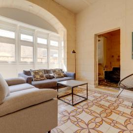 Exclusive Valletta Apart with Historic Charm by Buena Vista
