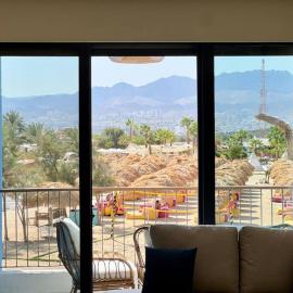 Luxury Apt with Private Beach In Ayla, hotel u gradu 'Aqaba'