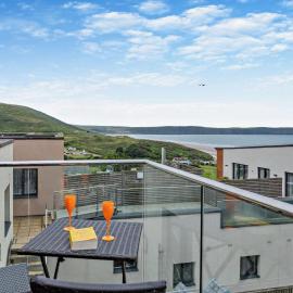 12 Putsborough - Luxury Apartment at Byron Woolacombe, only 4 minute walk to Woolacombe Beach!
