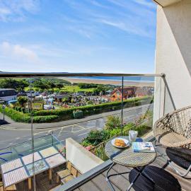 6 Woolacombe West - Luxury Apartment at Byron Woolacombe, only 4 minute walk to Woolacombe Beach!