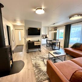 Hillhouse A & B, Hotel in Ivalo