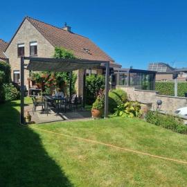 Casa Kanella Vakantiewoning, hotel a Maasmechelen