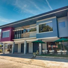 JCzar Suites, hotel a Gingoog