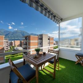 Renovated Lake View Apt with AirCon, hotel en Minusio