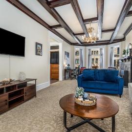 Masterpiece on Main 1, hotell i Dubuque