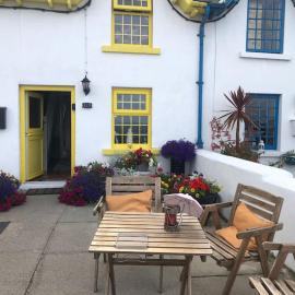 Promenade Cottage, Newcastle, County Down, hotel in Widows Row
