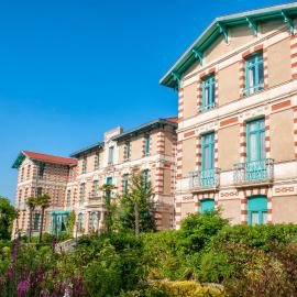Résidence de Tourisme Vacances Bleues Villa Regina โรงแรมในอาร์กาชง