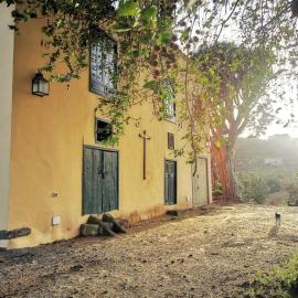 Casa entre viñedos