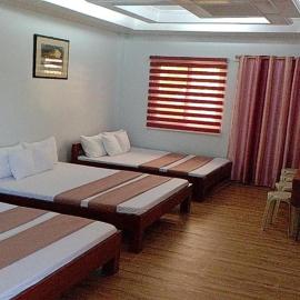FNT Transient House near Hundred Islands: Alaminos şehrinde bir otel