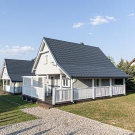Mazurskie Wzgórze - domki całoroczne HOME APART、オストルダのホテル