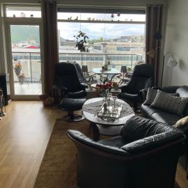 Sentrums nær leilighet, hotel em Guleng