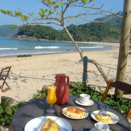 Suite Shambhala Ideal para Casal Beira Mar entre Paraty e Ubatuba, hotel a Ubatuba