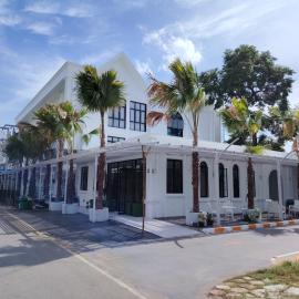 DEBUA White House, hotel v destinácii Maha Sarakham