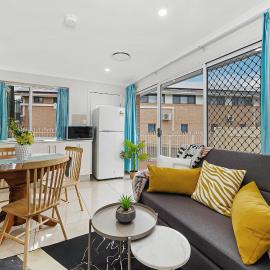 Hurstville 2Br Granny flat near Shopping & Train