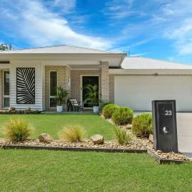 Oscar's Broulee Beach Luxury Coastal Living