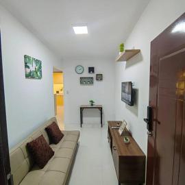 Home in Bacolod, hotell sihtkohas Banago