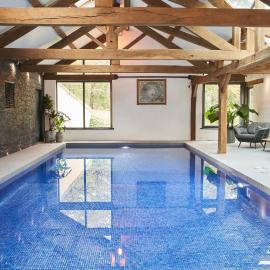 Swifts Return - Apartment with hot tub, sauna and indoor pool (Dartmoor), hotel em Exeter