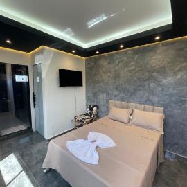 Suíte Silver 201 com ar condicionado, hotel in Santo Antônio do Descoberto