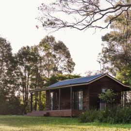 Cabins at LaPera Estate Lovedale Wedding Chapel, hotel di Lovedale