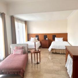 Turtledove Guesthouse, hotell Kerobokanis