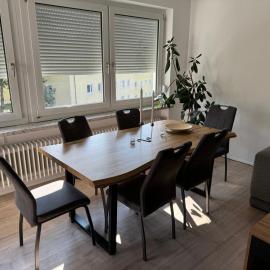 Ferienwohnung "Jumbo" in Coburg ! - 100qm im OG1 mit Privatparkplatz & Balkon