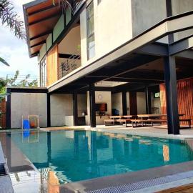 CASA TROPICA VILLAS - Diwata Villa Modern Hot Spring Pool Pet-Friendly Private Resort with Mountain View, Hotel in Pansol