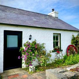 Dunnaglea Cottage, Ballintoy, hotel in Ballintoy